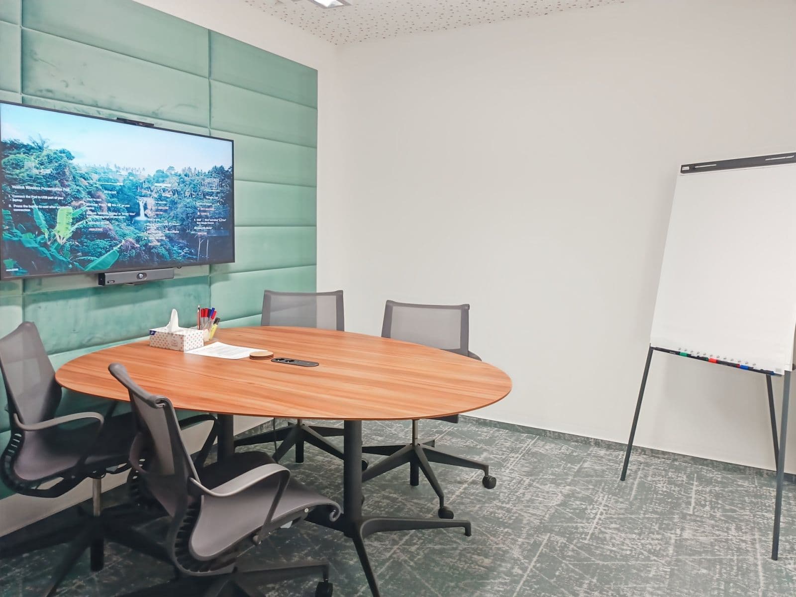 Pronájem kanceláře 30 m², Lomnického, Praha, Praha Pronájem kanceláře 30 m², Lomnického, Praha, Praha