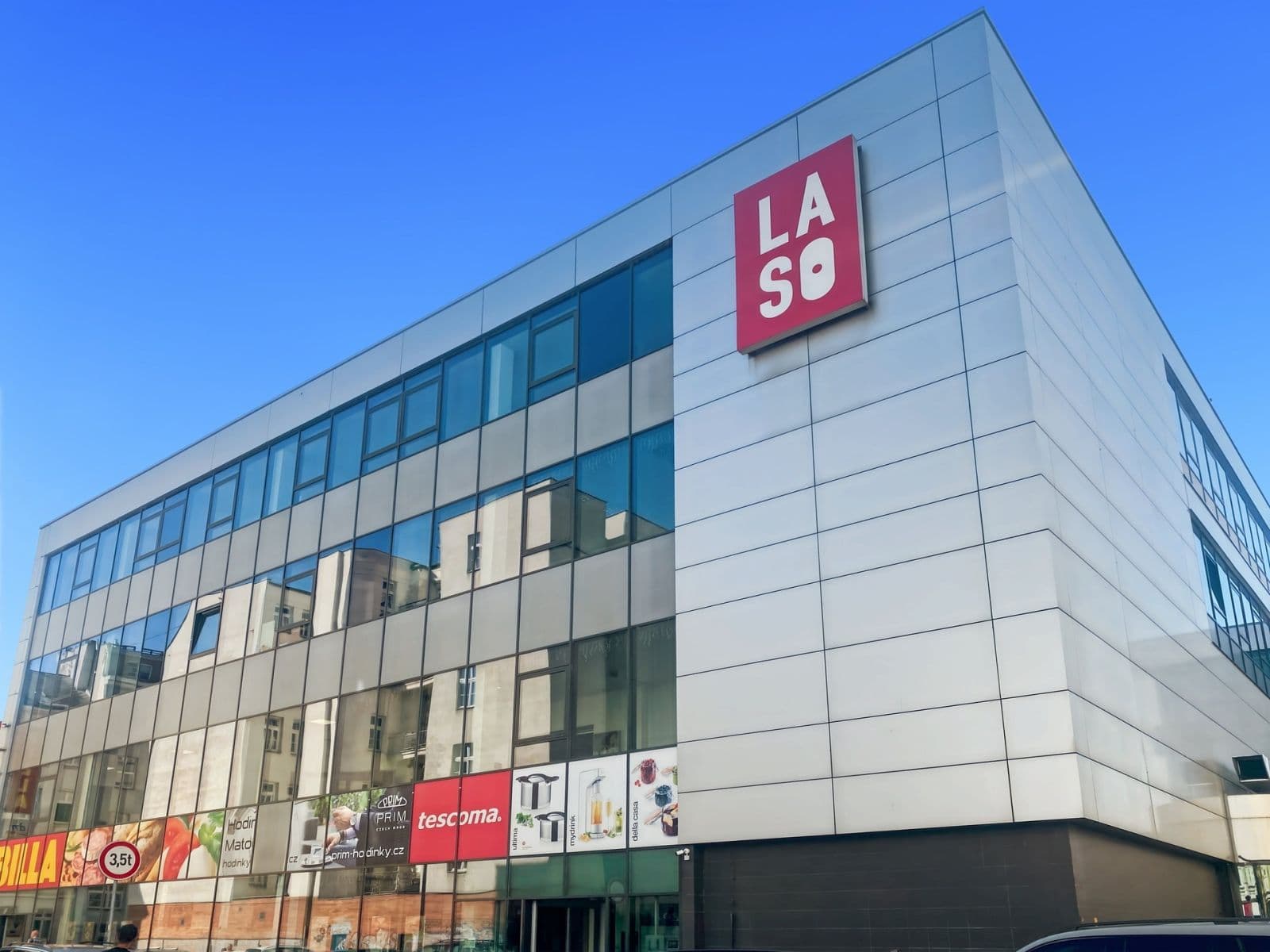 Pronájem kanceláře 45 m², Masarykovo náměstí, Ostrava, Moravskoslezský kraj Pronájem kanceláře 45 m², Masarykovo náměstí, Ostrava, Moravskoslezský kraj