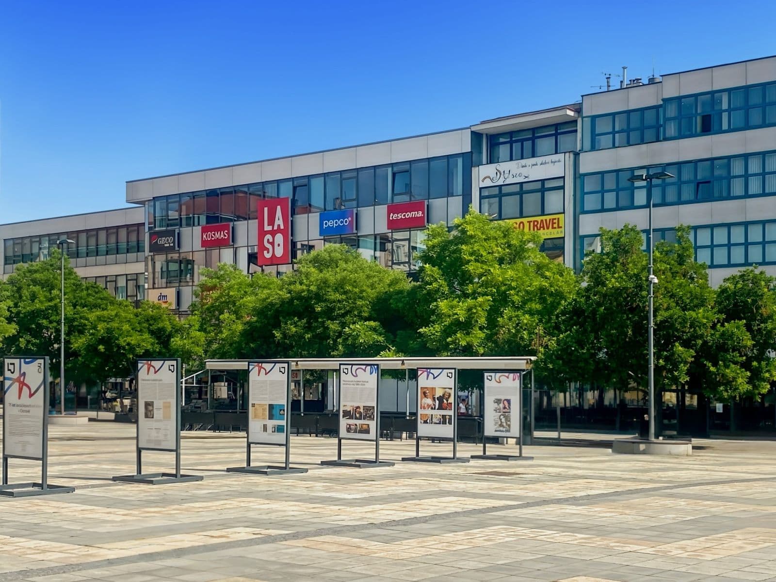 Pronájem kanceláře 30 m², Masarykovo náměstí, Ostrava, Moravskoslezský kraj Pronájem kanceláře 30 m², Masarykovo náměstí, Ostrava, Moravskoslezský kraj