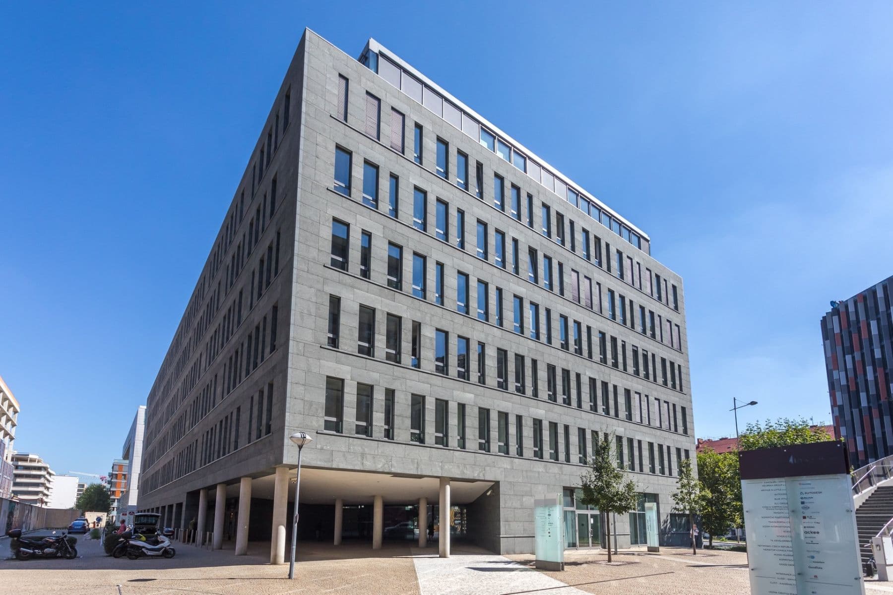 Pronájem kanceláře 75 m², Karolinská, Praha, Praha Pronájem kanceláře 75 m², Karolinská, Praha, Praha