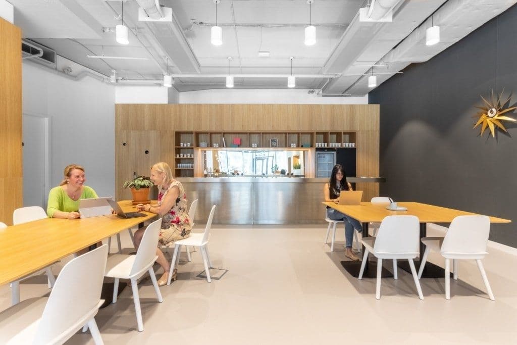 Pronájem kanceláře 50 m², Plzeňská, Praha, Praha Pronájem kanceláře 50 m², Plzeňská, Praha, Praha