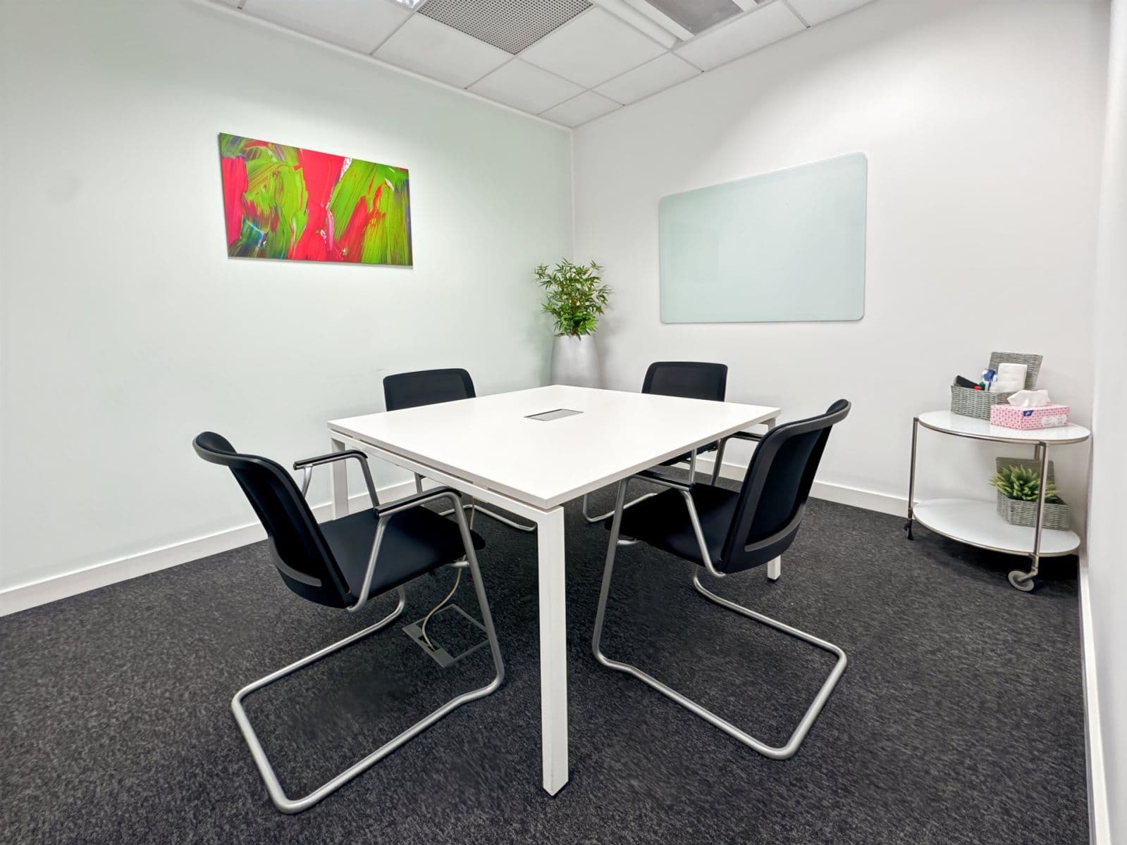 Pronájem kanceláře 60 m², Rohanské nábřeží, Praha, Praha Pronájem kanceláře 60 m², Rohanské nábřeží, Praha, Praha