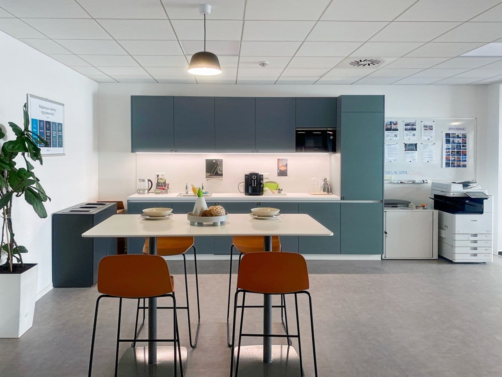 Pronájem kanceláře 30 m², 28. října, Ostrava, Moravskoslezský kraj Pronájem kanceláře 30 m², 28. října, Ostrava, Moravskoslezský kraj