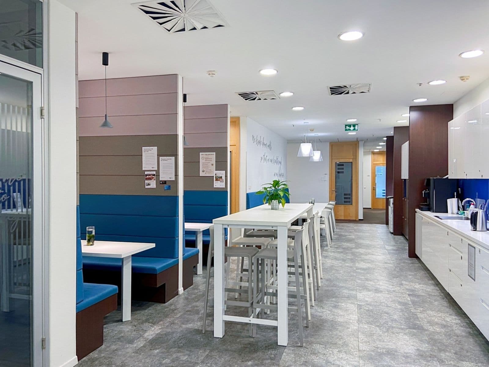 Pronájem kanceláře 110 m², Holandská, Brno, Jihomoravský kraj Pronájem kanceláře 110 m², Holandská, Brno, Jihomoravský kraj