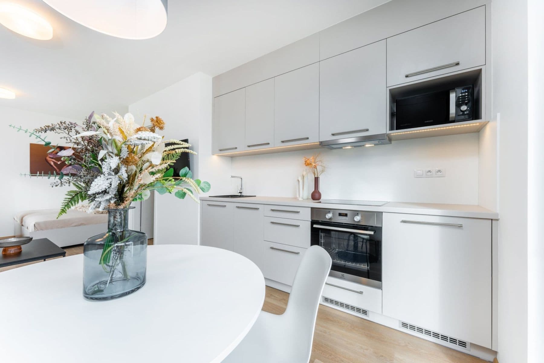 Pronájem bytu 1+kk 39 m², Františka Kováříka, Plzeň, Plzeňský kraj Pronájem bytu 1+kk 39 m², Františka Kováříka, Plzeň, Plzeňský kraj