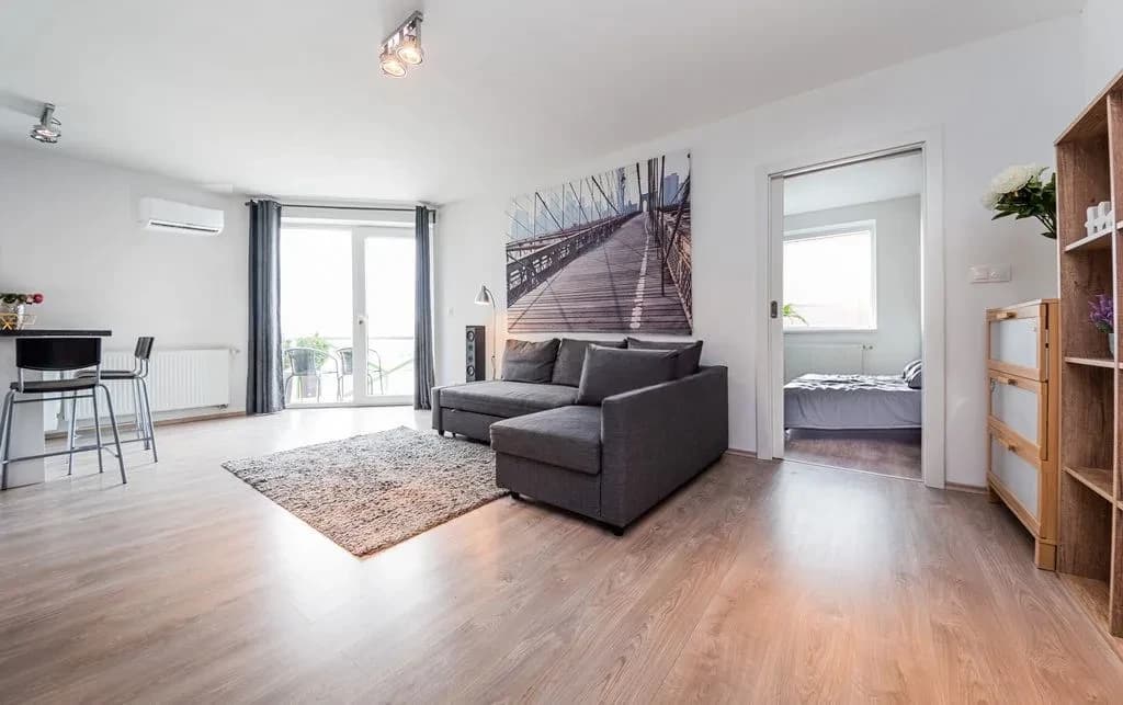 Prodej bytu 1+kk 50 m², Uzbecká, Bratislava, Bratislavský kraj Prodej bytu 1+kk 50 m², Uzbecká, Bratislava, Bratislavský kraj