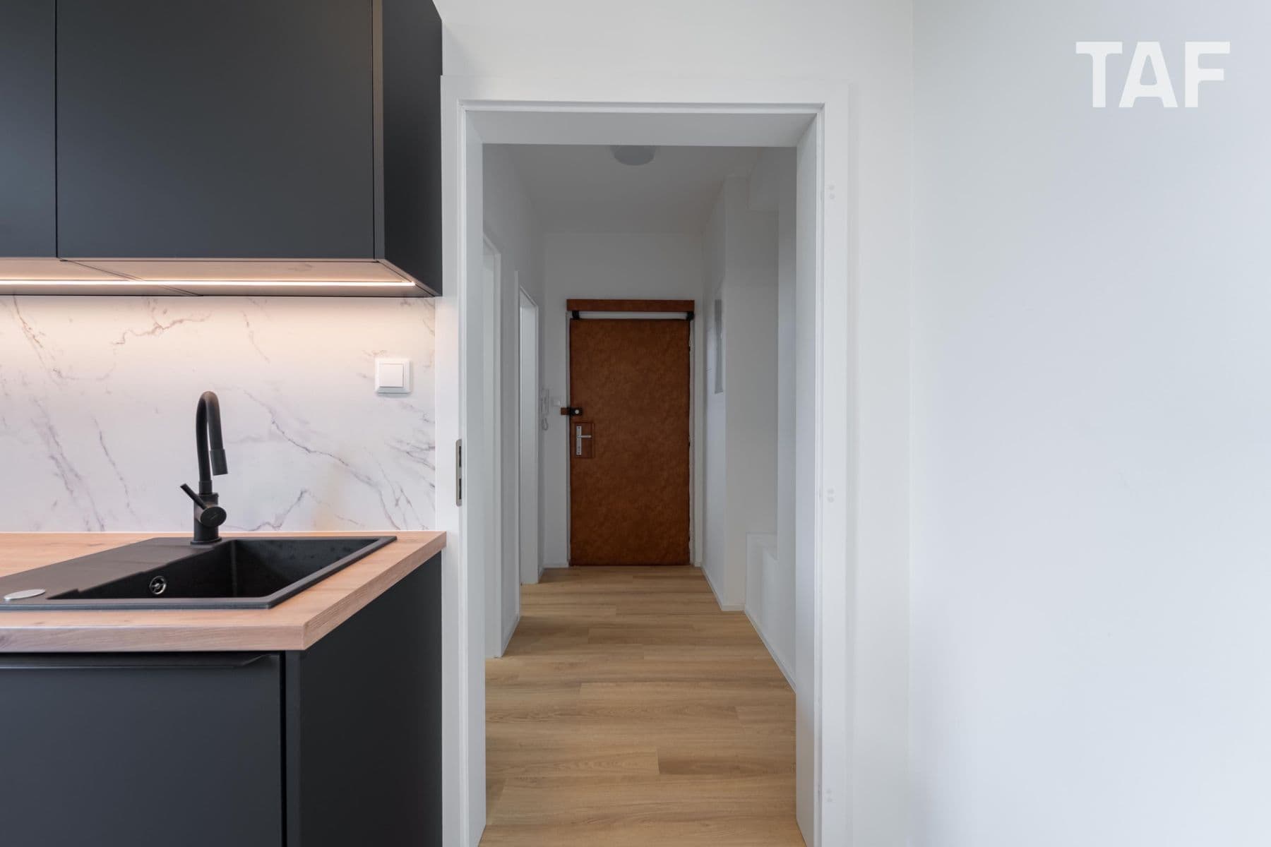 Prodej bytu 2+1 58 m², Liborova, Praha, Praha Prodej bytu 2+1 58 m², Liborova, Praha, Praha