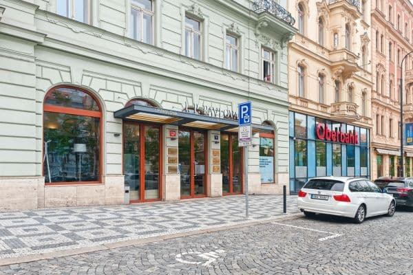 Pronájem kanceláře 50 m², náměstí I. P. Pavlova, Pronájem kanceláře 50 m², náměstí I. P. Pavlova,